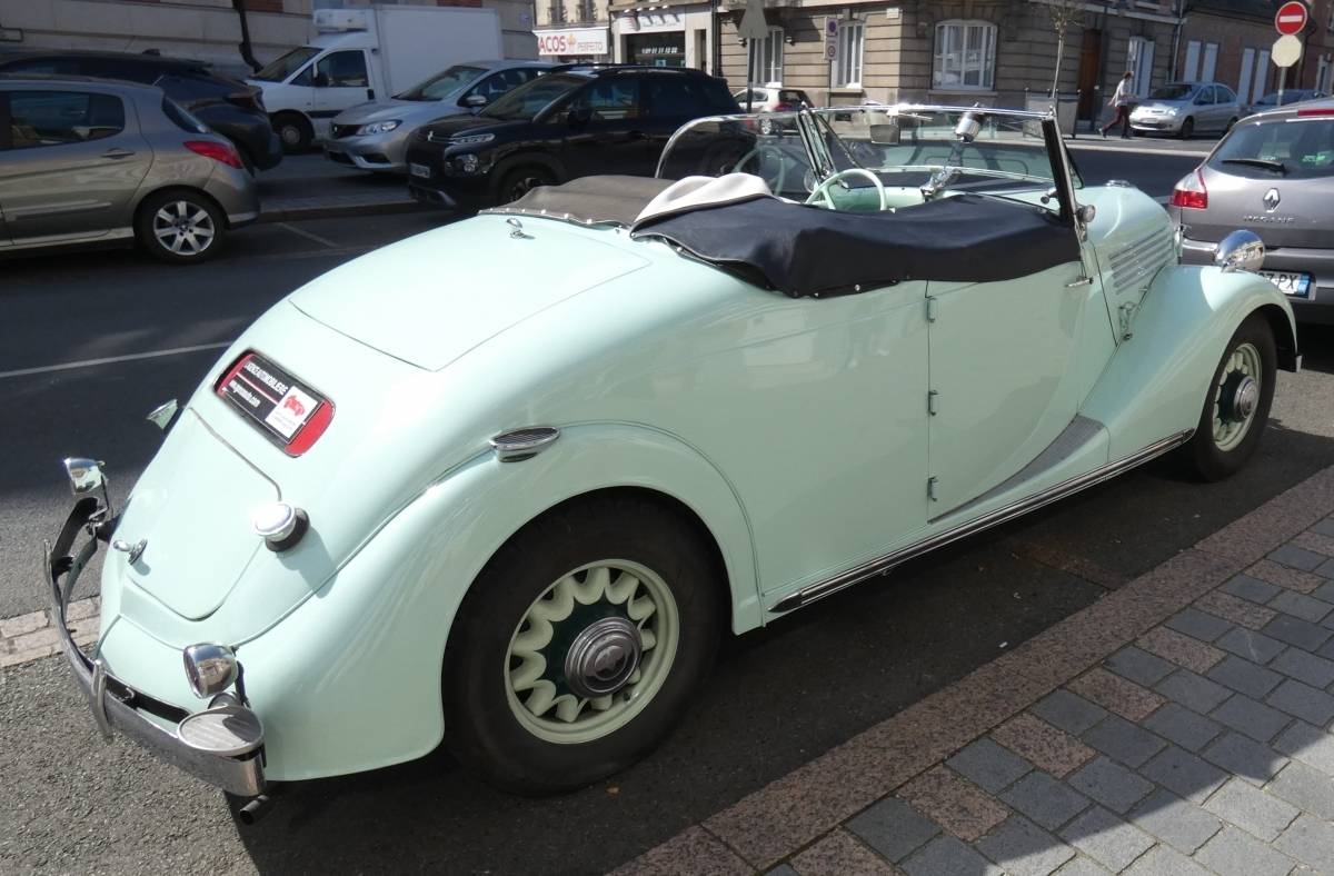Renault Primaquatre — 16